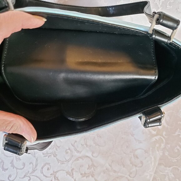 Pugs & Roses Rhinestone studded handbag. Bride and groom couple - Picture 12 of 13